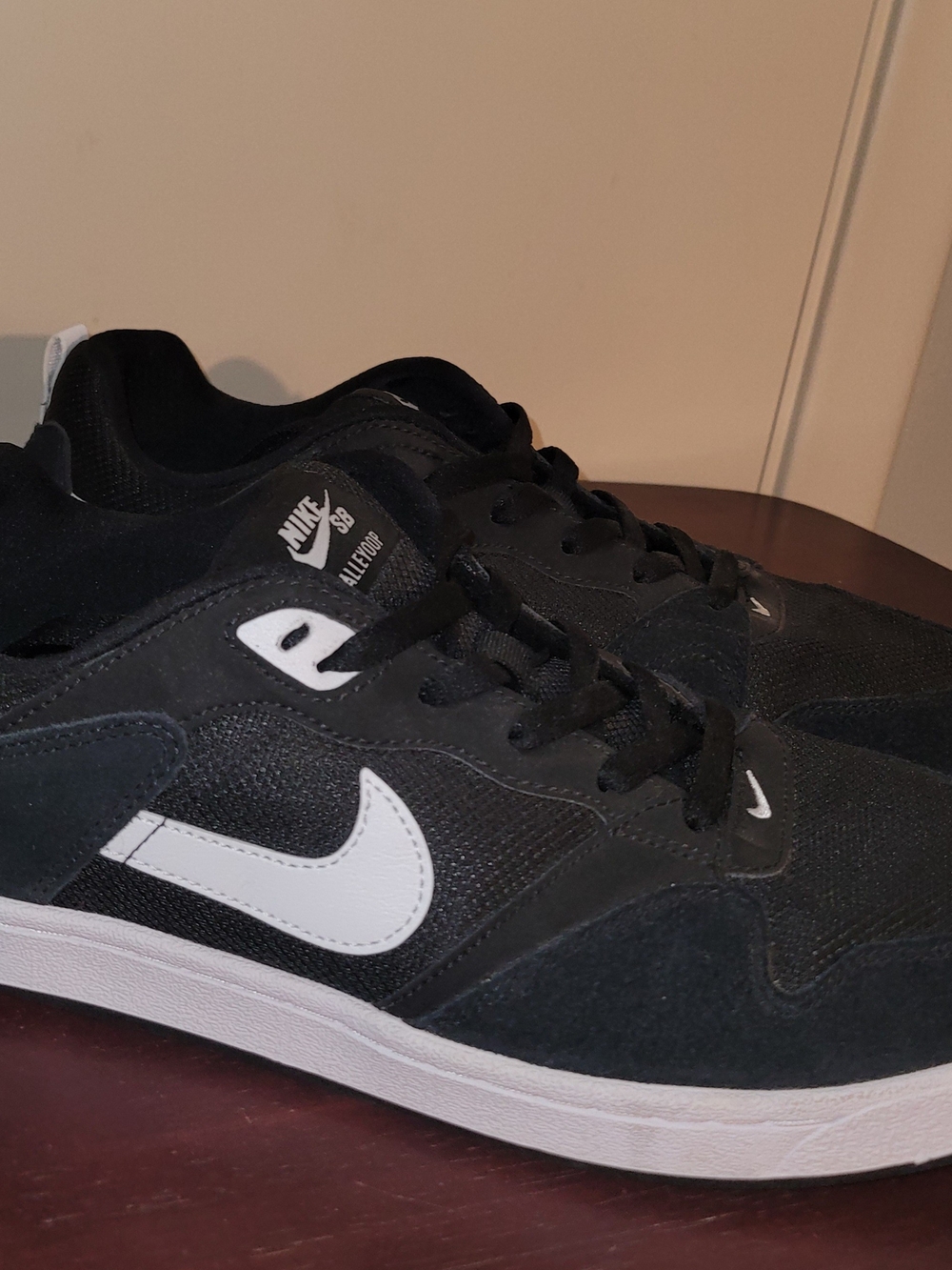 Nike SB Alleyoop Classic Black Suede Mens Size 12.5 Sneakers